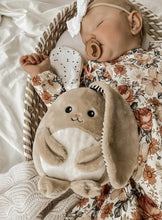 Lade das Bild in den Galerie-Viewer, Häschen beige Premium *personalisierbar* - Happy Giggles