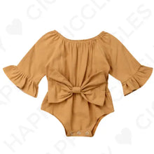 Lade das Bild in den Galerie-Viewer, Strampler "Chic Bow" freeshipping - Happy Giggles