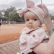 Lade das Bild in den Galerie-Viewer, Strampler "Chic Bow" freeshipping - Happy Giggles