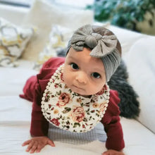 Lade das Bild in den Galerie-Viewer, Lätzchen "Boho" freeshipping - Happy Giggles