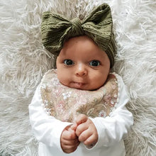 Lade das Bild in den Galerie-Viewer, Lätzchen "Boho" freeshipping - Happy Giggles