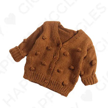 Load image into Gallery viewer, Strickjacke mit süßen Pom Poms freeshipping - Happy Giggles
